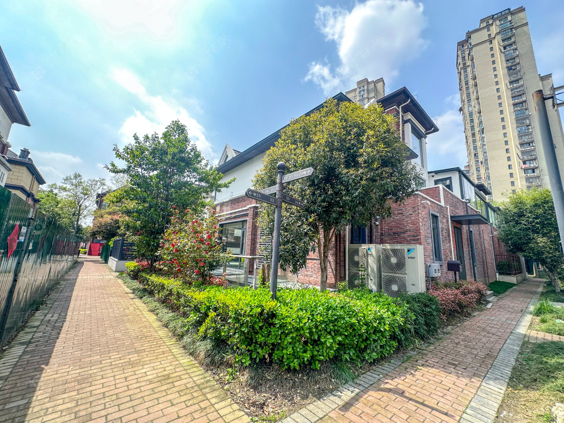 常州高成天鹅湖别墅区小区_高成天鹅湖别墅区小区实景图