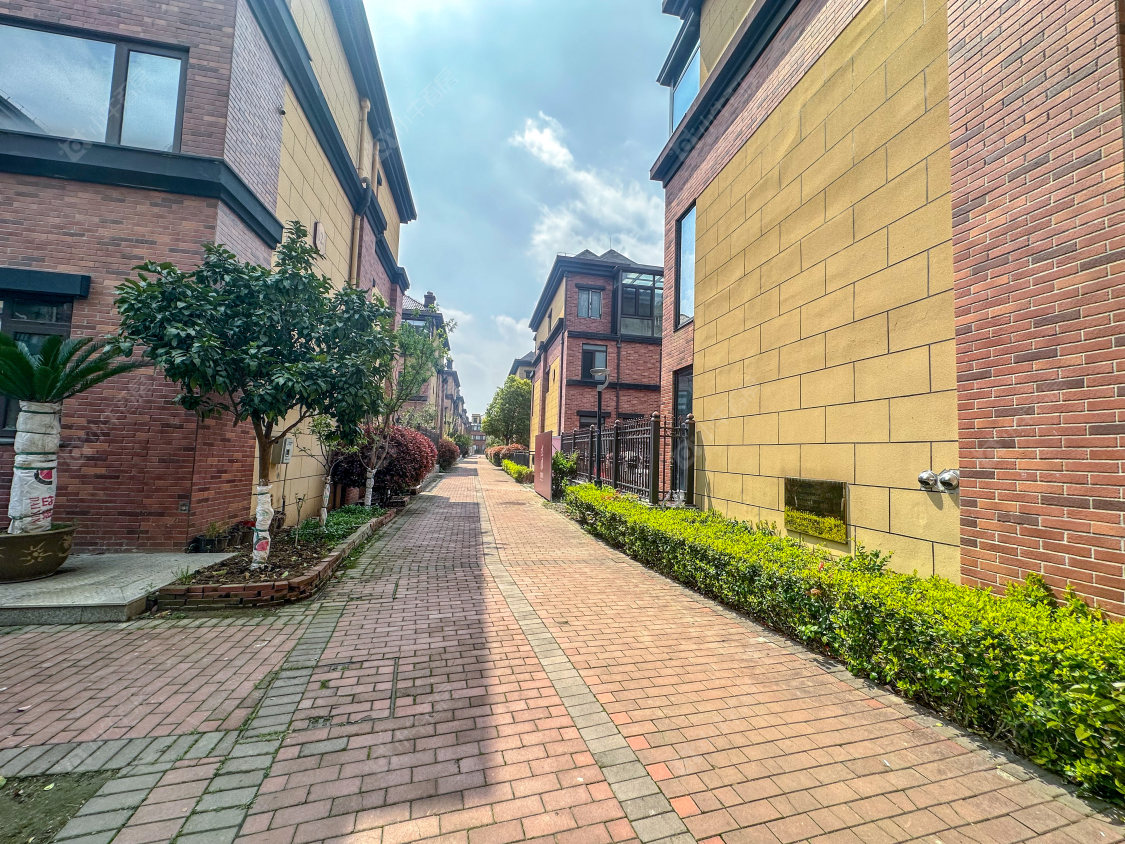 常州高成天鹅湖别墅区小区_高成天鹅湖别墅区小区实景图