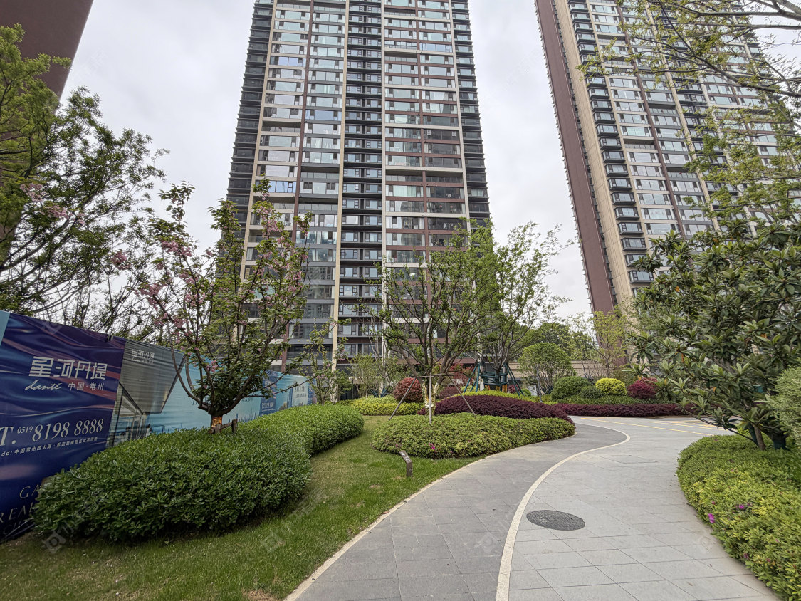 常州星河丹堤四期六区在售新楼盘实景图